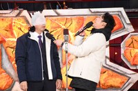 一芸を披露するイシバシハザマ。