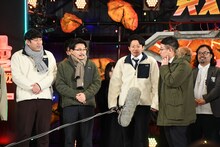 敗者復活戦を振り返るオズワルドとミキ。