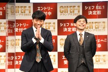 マンゲキメンバーに「あと1年待って」とお願いするさや香・新山。