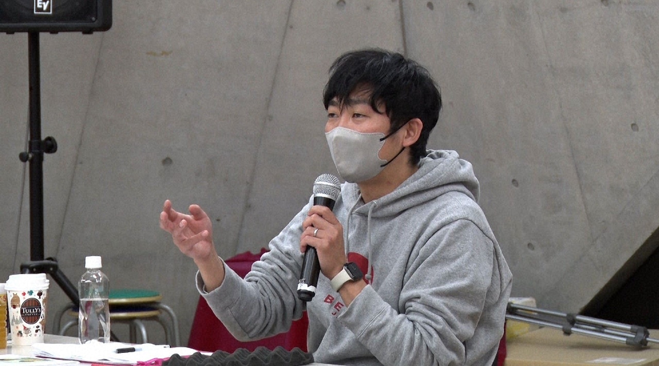 ノンスタ石田、パンブー佐藤、笑い飯哲夫「NSC講師三銃士」授業の様子