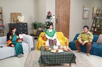 左から、ヒコロヒー、桜井日奈子、さらば青春の光・森田。(c)中京テレビ