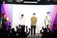 祝福を受けるウエストランド。