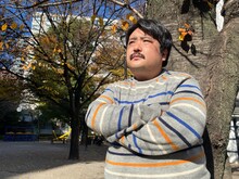 「土曜☆ブレイク『歯無しのグルメ～噛まずにとろける美味い店～』」第2弾でも本人役で主演を務める空気階段・鈴木もぐら。(c)TBS