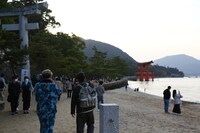 「とらぶる？トラベル！2022」のワンシーン。(c)カンテレ