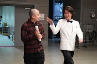 左から、ゾフィー上田、南原清隆。(c)フジテレビ