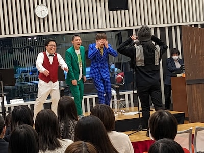 リスナーを招いてギャグ108連発を披露する怪奇！YesどんぐりRPG。