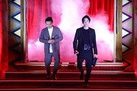 第一部でMCを務めたかまいたち。