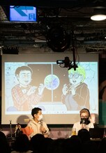 「ライブ!!今月のお笑い」の様子。左からウエストランド井口、飯塚大悟。