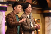 2022年12月、「DAIBAKUSHOW 2022」で漫才を披露する和牛。