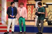 中川家、海原やすよ ともこ、マユリカという3組の並びに心配顔のマユリカ。