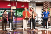 左からウエストランド、ビスケットブラザーズ、お見送り芸人しんいち。