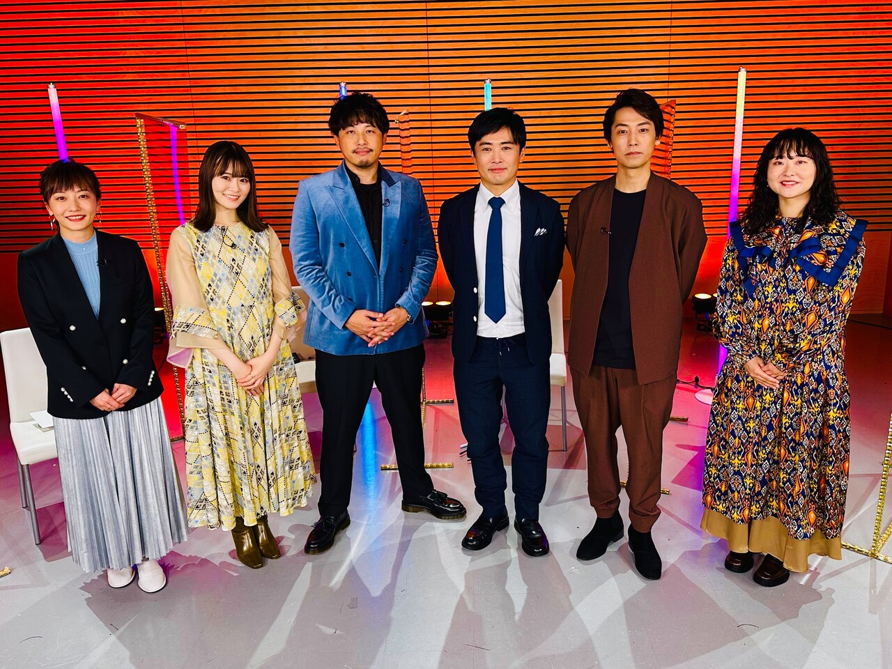 「芸能人が考えた意味がわかると○○ドラマ」に出演する（左から）島本真衣アナ、山崎怜奈、アルコ＆ピース平子、劇団ひとり、福士誠治、吉住。(c)テレビ朝日