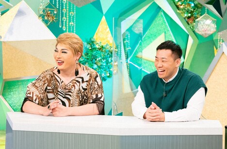 左から、ナジャ・グランディーバ、ミルクボーイ駒場。(c)ABCテレビ