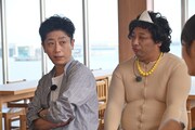 フットボールアワー後藤とトム・ブラウンみちお。(c)フジテレビ