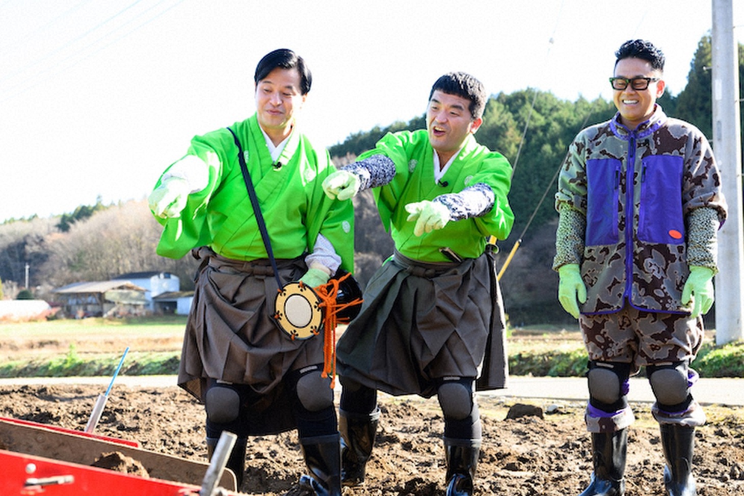 左からすゑひろがりず、宮川大輔。(c)日本テレビ