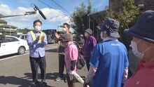 「ダイアンの寿（スー）を差し上げます」の撮影中のワンシーン。(c)NHK