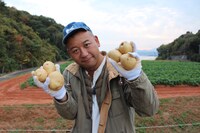 「西村キャンプ場 ザ・ゴールデン 広島のスター奥田民生が来たぞ～SP」より。(c) テレビ新広島