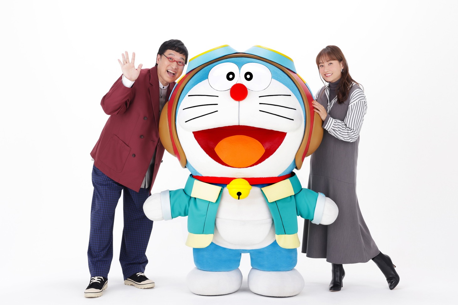 南海キャンディーズ山里（左）と藤本美貴（右）。