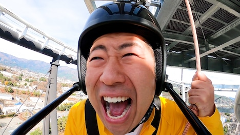 「FUJIYAMAウォーク」を体験するハライチ澤部。(c)テレビ朝日