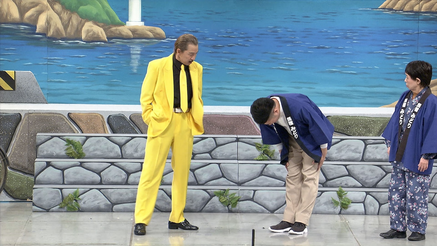 アキの記念公演のワンシーン。