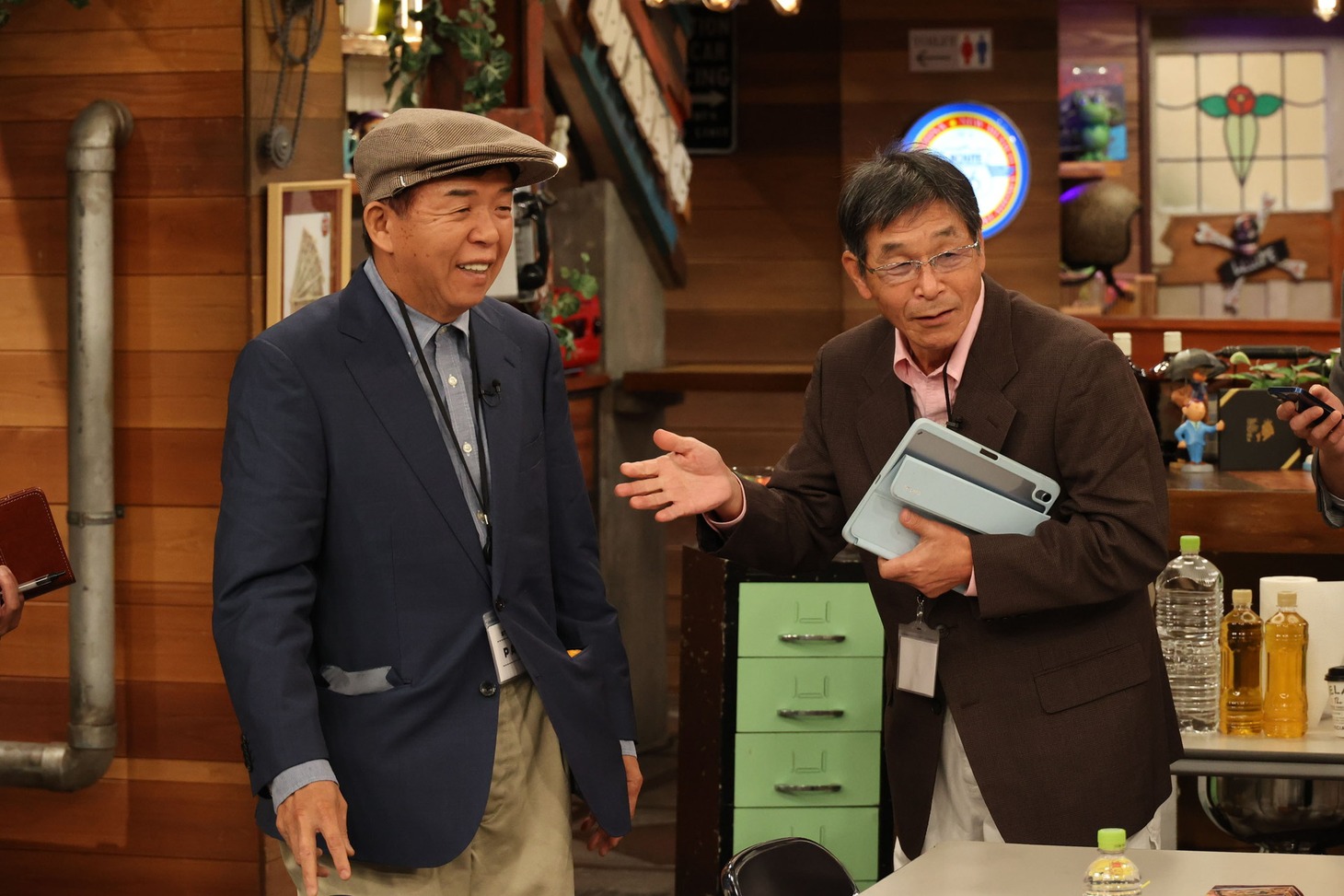 左から村上ショージ、間寛平。(c)カンテレ