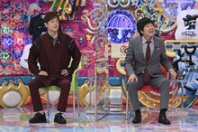 左から、陣内智則、蛍原徹。(c)テレビ朝日