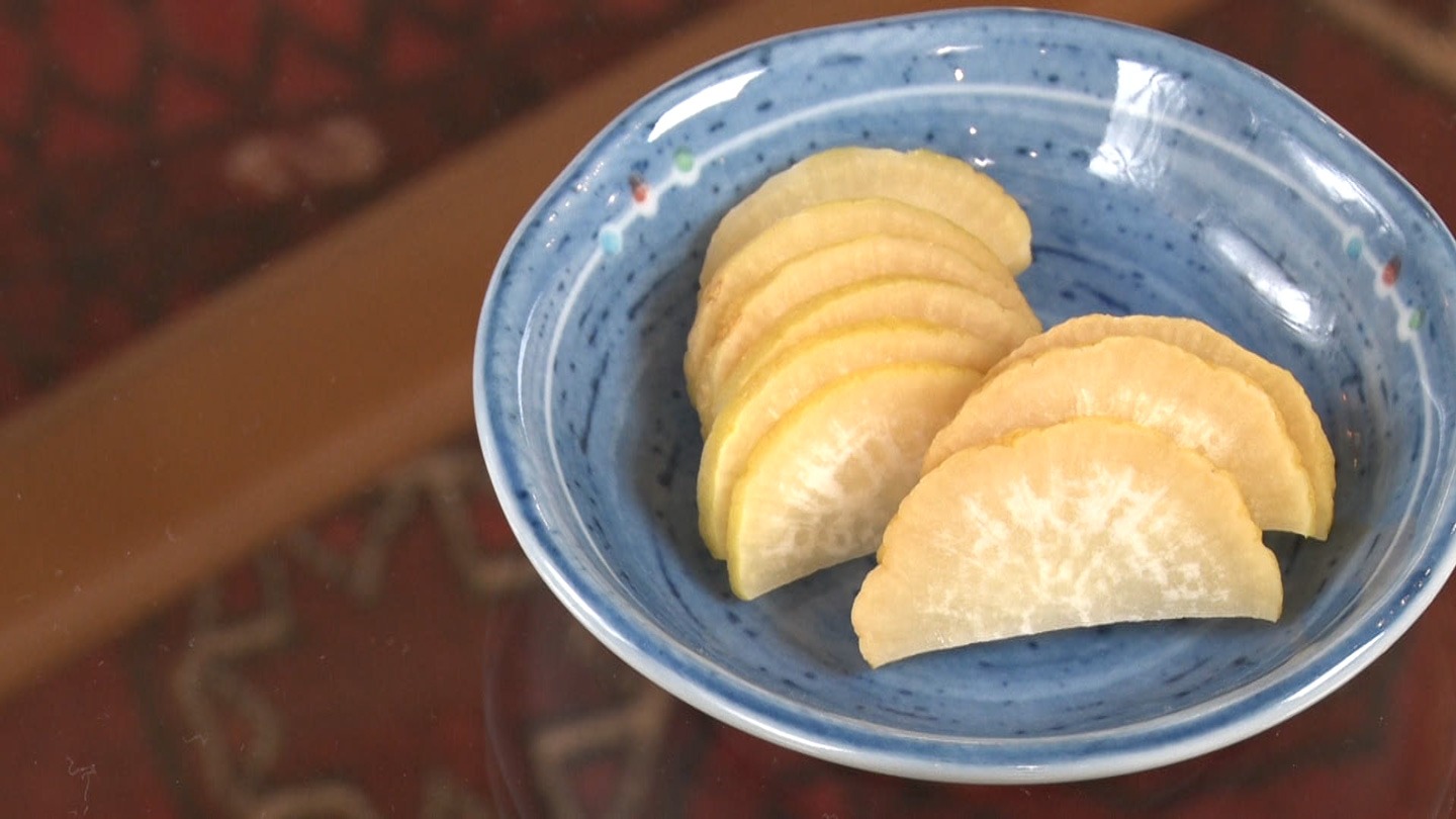 笑い飯・哲夫が手作りした、たくあん。(c)BS-TBS