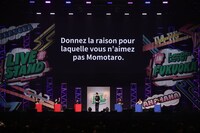 「LIVE STAND大喜利」の様子。