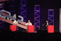 「LIVE STAND大喜利」の様子。