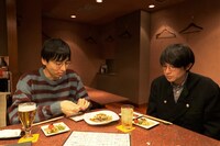 カベポスター永見と空気階段・水川かたまり。(c)ABCテレビ