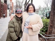 左から浜崎あゆみ、熊元プロレス。