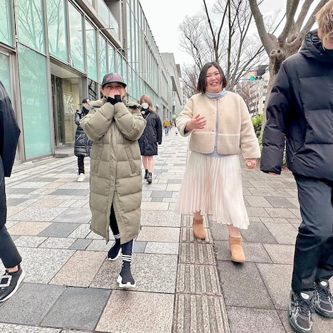 左から浜崎あゆみ、紅しょうが・熊元プロレス。