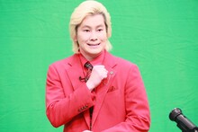 メイプル超合金カズレーザー (c)テレビ朝日