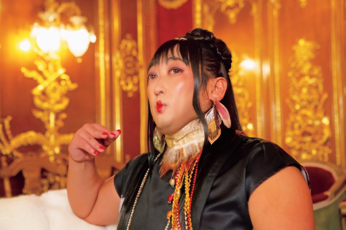 秋山扮する1万4000年に1人のアジアンビューティー、加工アプリは絶対条件