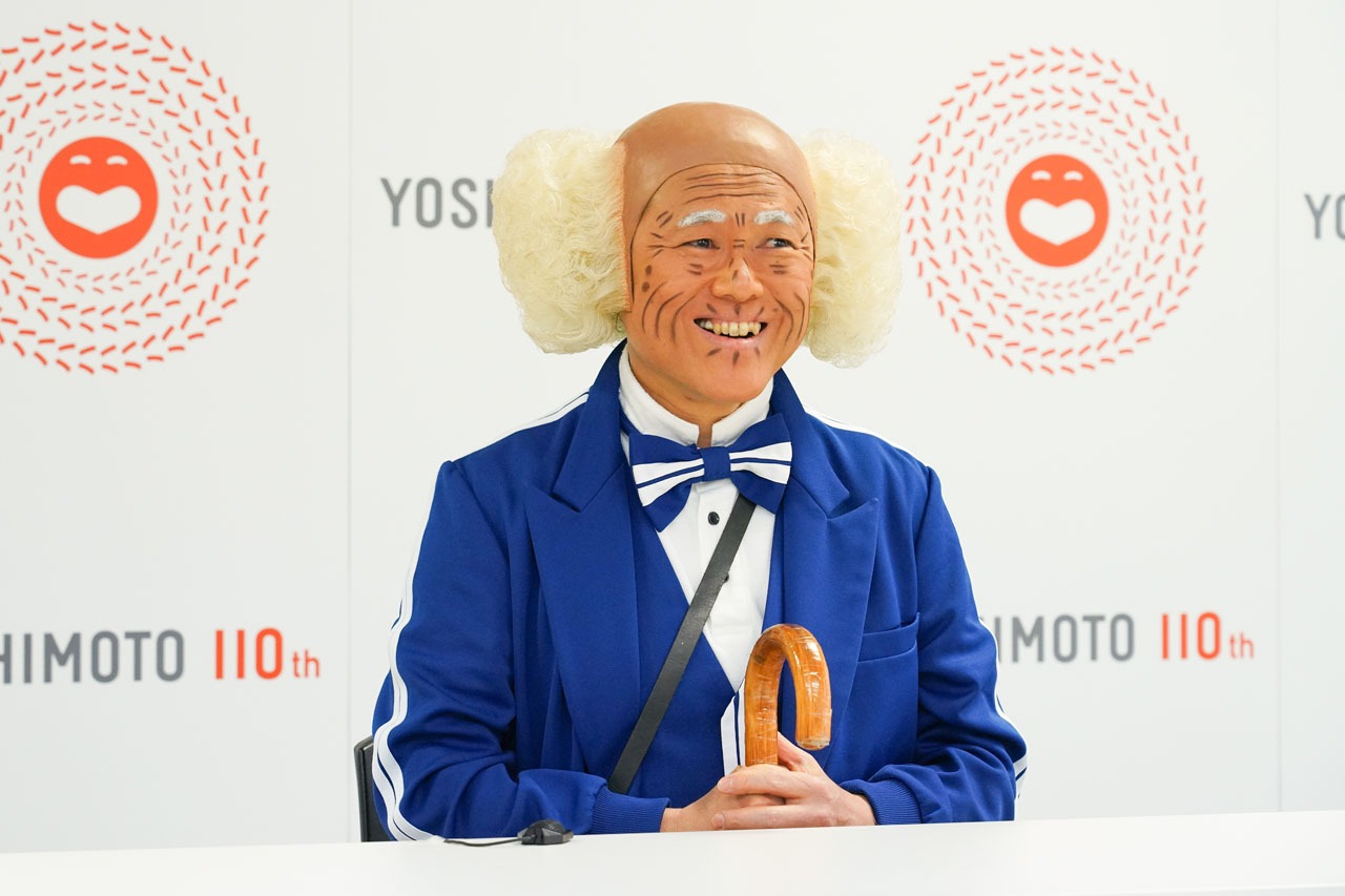 芸歴35周年記念会見に出席した辻本茂雄。