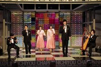 左からラブレターズ、阿佐ヶ谷姉妹、ザ・ギース。