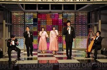 左からラブレターズ、阿佐ヶ谷姉妹、ザ・ギース。