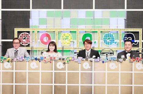 左から、さまぁ～ず三村、高山一実、さまぁ～ず大竹、アンタッチャブル山崎。(c)テレビ朝日