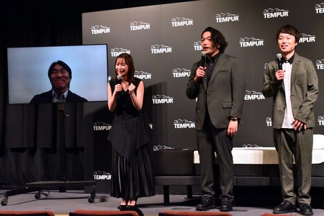 左から、イベントにリモート出演した松井秀喜と、宇垣美里、見取り図。