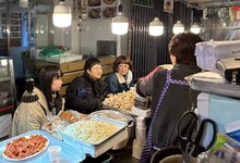 ハリセンボン春菜とスパイクの韓国旅の様子。(c)TBS