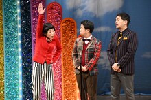 あるなしクイズに答えたい牧野ステテコ（左）。