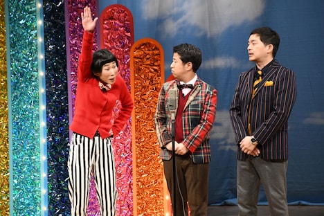 あるなしクイズに答えたい牧野ステテコ（左）。