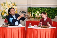 左から見取り図・盛山、小芝風花。(c)日本テレビ