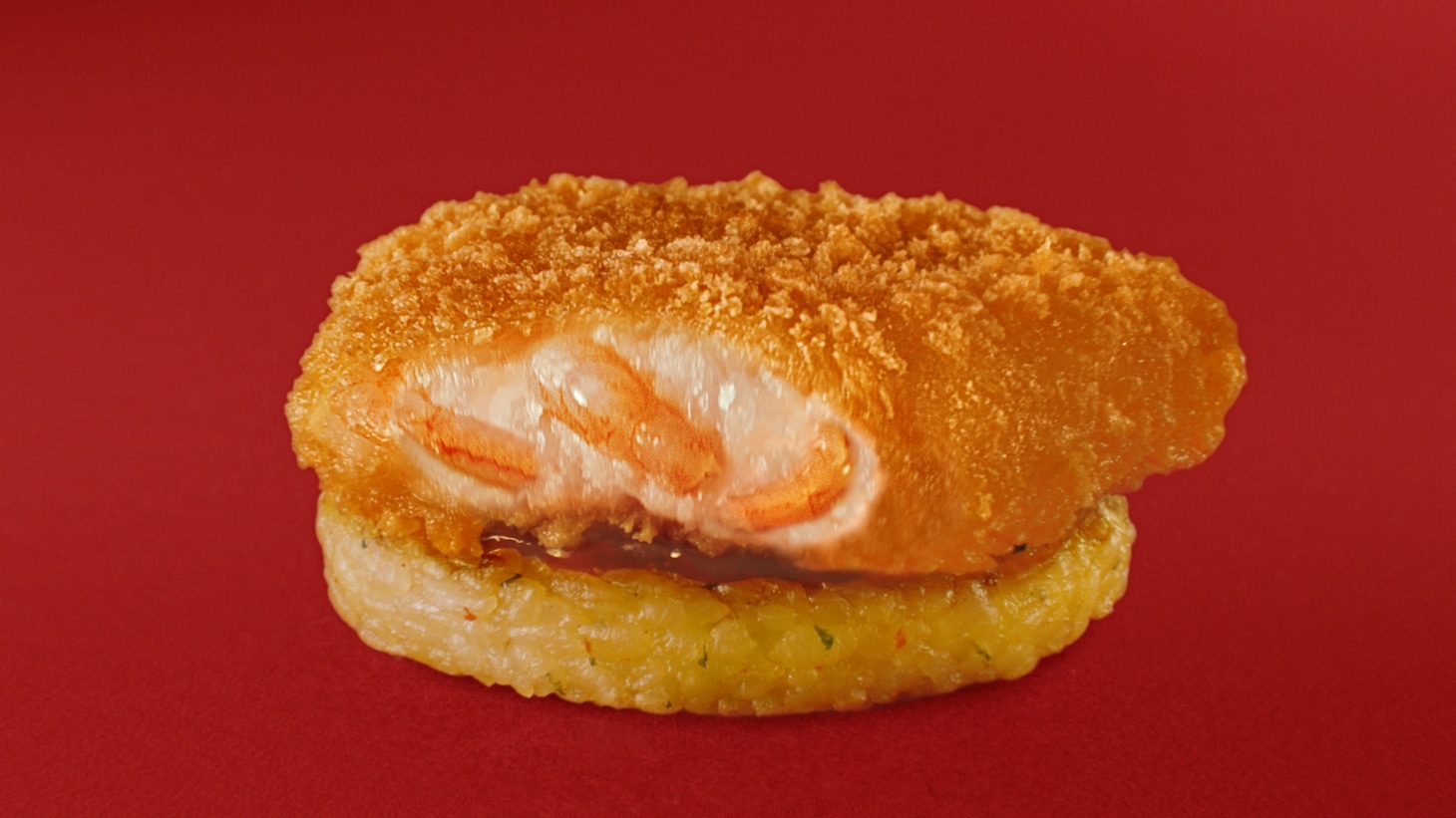 CM「アジアの晩飯」編のワンシーン。