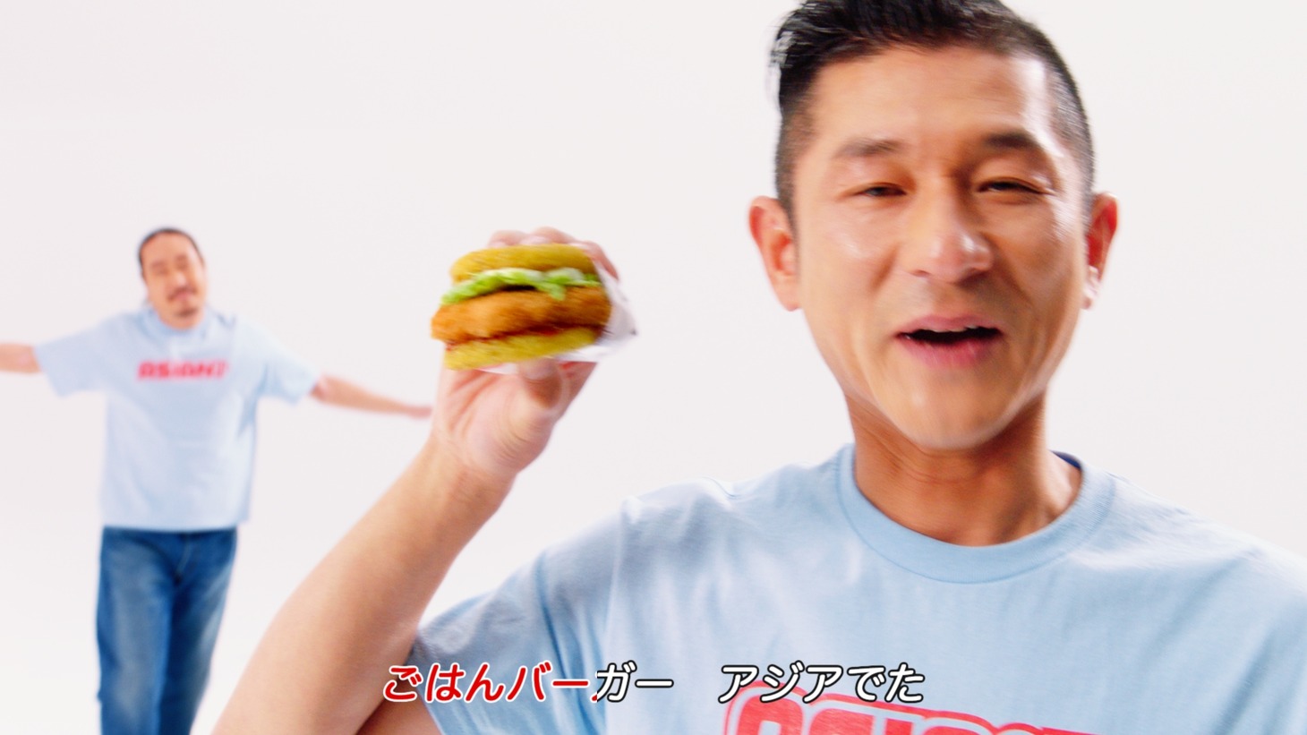 CM「アジアの晩飯」編のワンシーン。