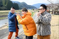 左からFUJIWARA、宮川大輔。(c)日本テレビ