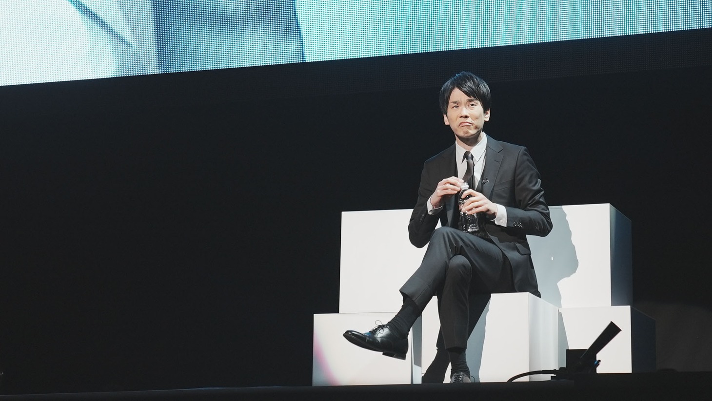 「かまいたち単独ライブin武道館『DESIRE』」の様子。（写真：吉本興業提供）