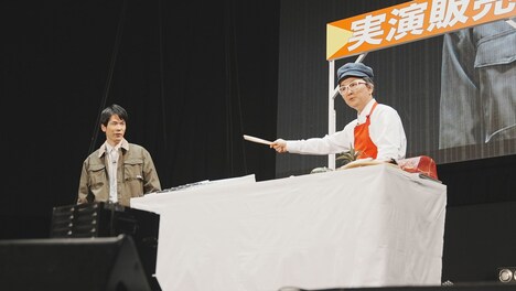 「かまいたち単独ライブin武道館『DESIRE』」の様子。（写真：吉本興業提供）