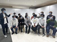 マンゲキ卒業メンバーによるライブ配信の様子。