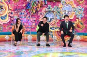 左から、みちょぱ、おぎやはぎ矢作、蛍原徹。(c)テレビ朝日